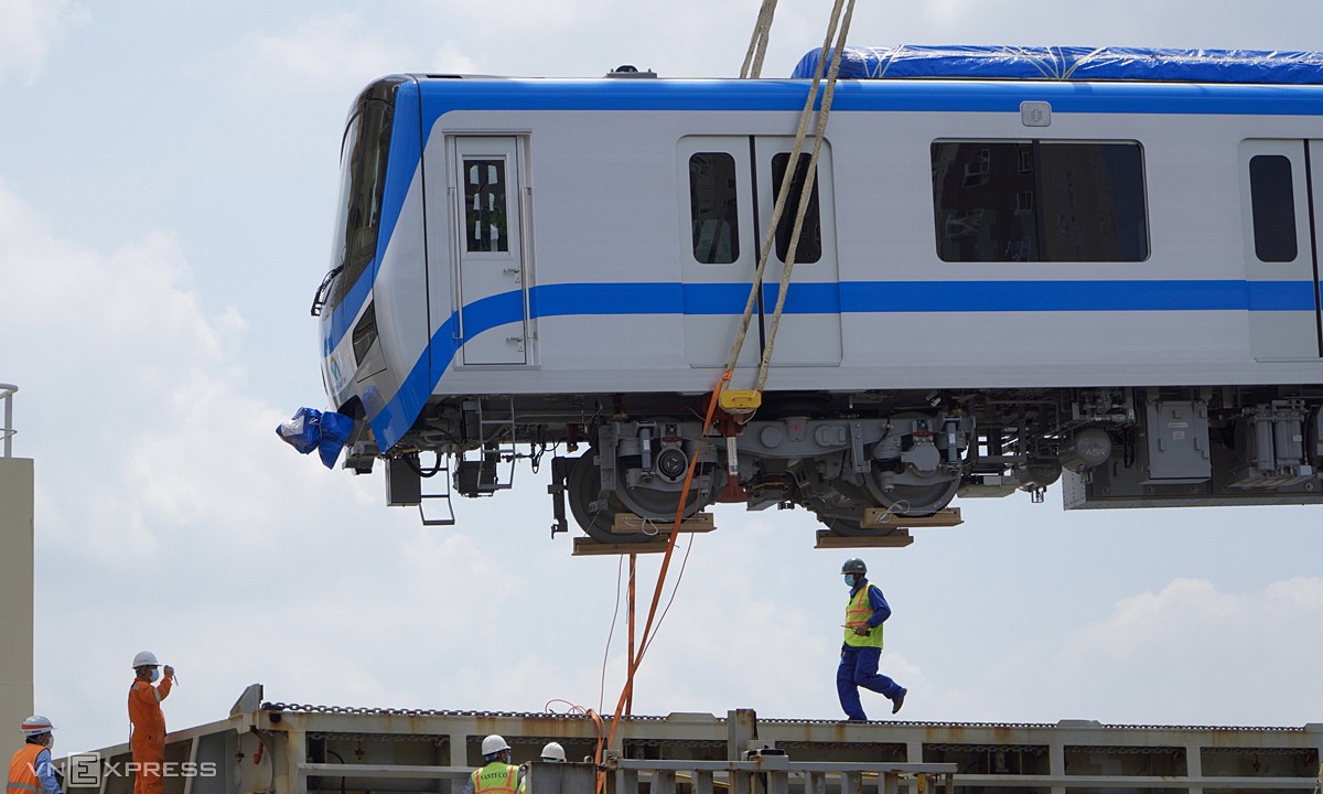 Prolonged delay sees HCMC metro operator run out of funds