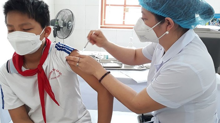 Thái Bình tiêm hơn 33 nghìn liều vaccine ngừa Covid-19 cho trẻ dưới 12 tuổi