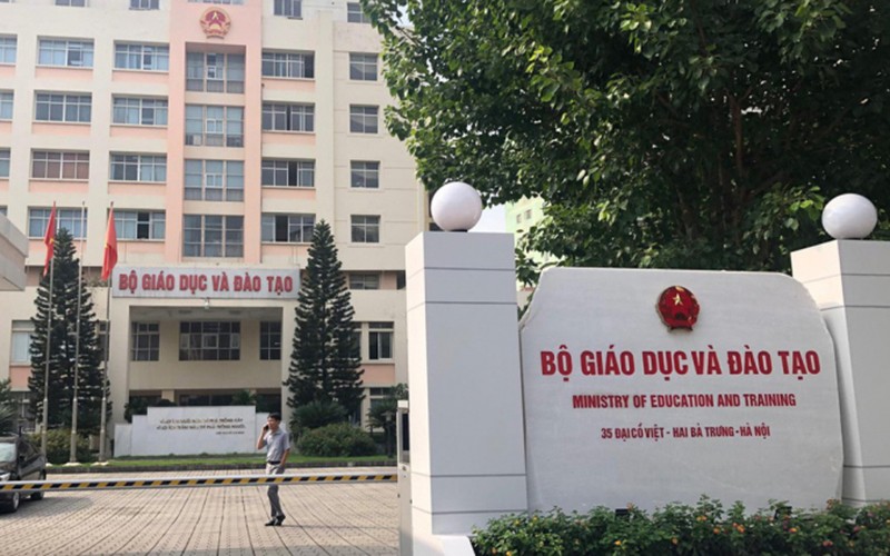 Bộ Giáo dục và Đào tạo yêu cầu gửi thông tin xử lý vụ việc trước ngày 31/5/2022.