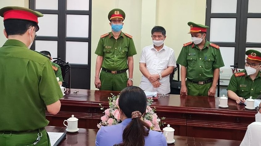 Bắt tạm giam Phó Giám đốc Sở Tài nguyên và Môi trường tỉnh Hà Giang