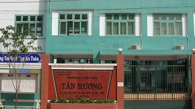 Trường tiểu học Tân Hương, quận Tân Phú.