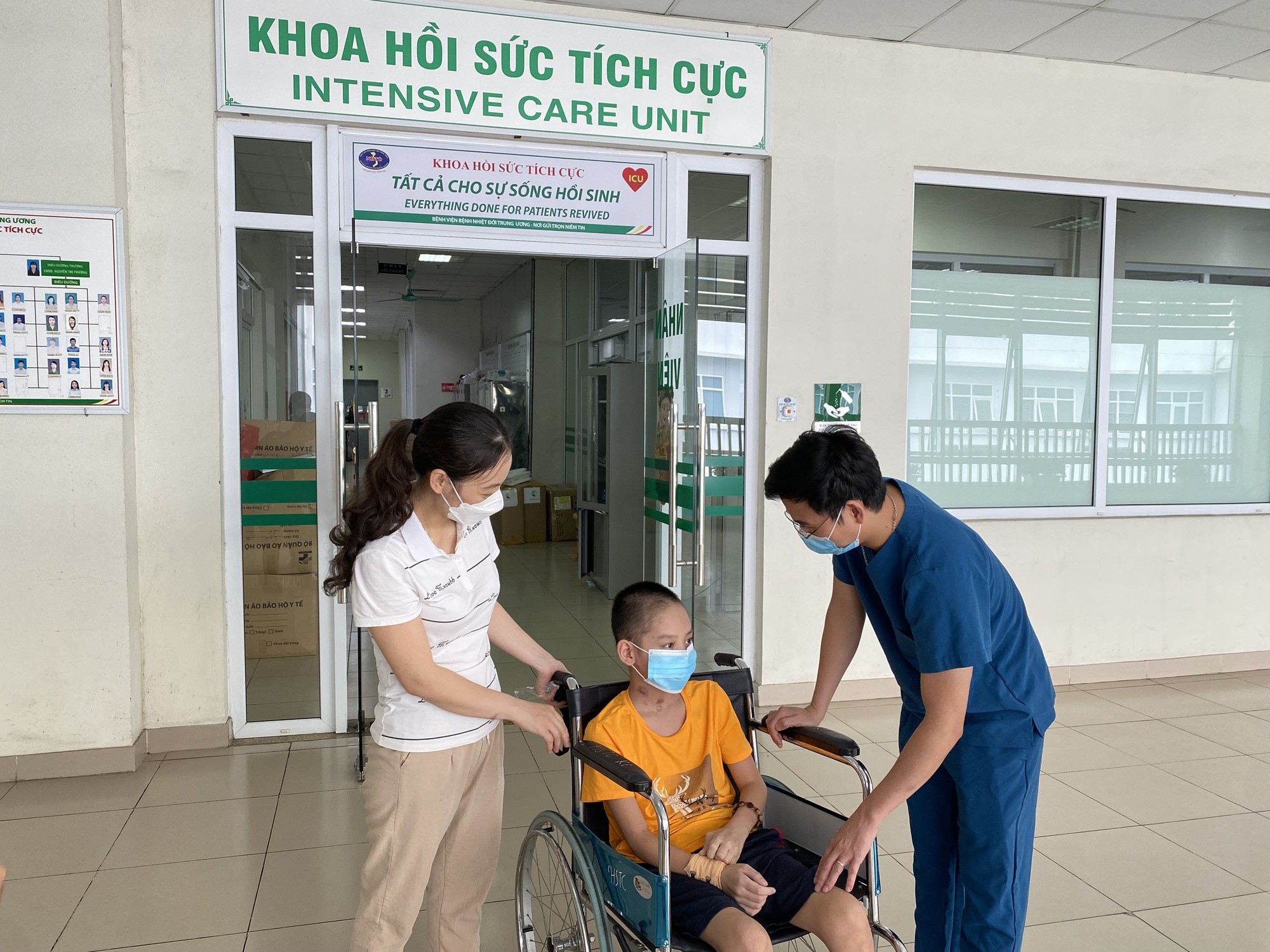 Bệnh nhi được xuất viện tại Bệnh viện Bệnh Nhiệt đới Trung ương, tiếp tục sang điều trị tại Bệnh viện Nhi Trung ương.