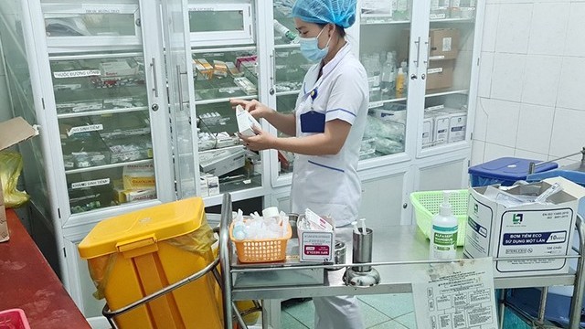 Do thiếu thuốc, vật tư y tế, Khoa Chấn thương-Bỏng, Bệnh viện đa khoa tỉnh Đắk Nông đã chuyển nhiều người bệnh lên tuyến trên. (Ảnh NGUYỄN VĂN YÊN)