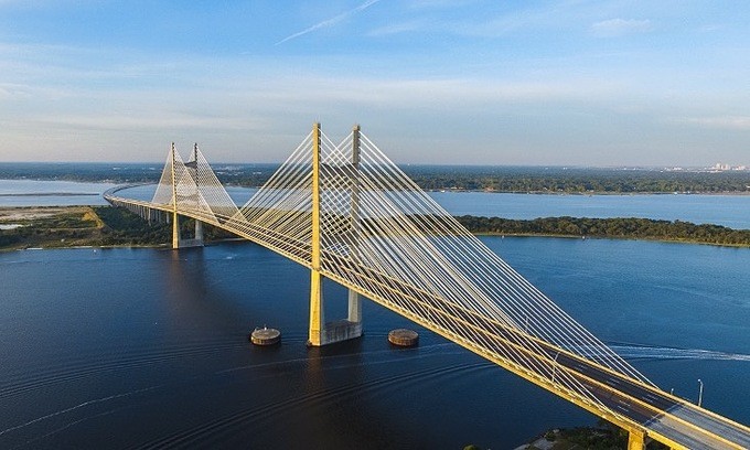 An artist's impression of Vam Nao Bridge crossing the Tien River in An Giang Province in the Mekong Delta. Photo by My Thuan Project Management Board