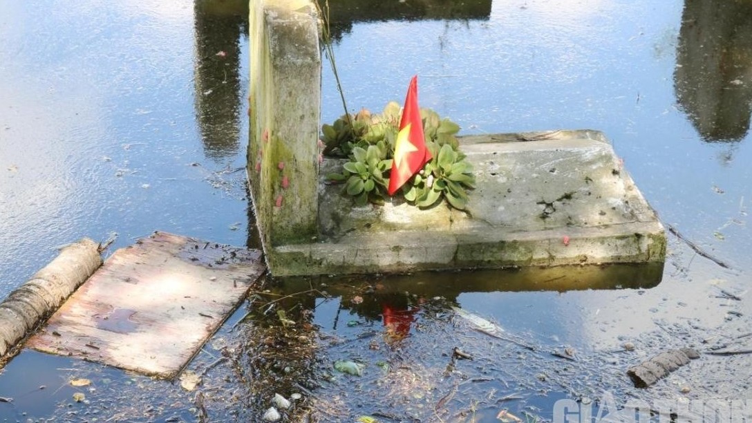 Nghĩa trang liệt sĩ thường xuyên chìm trong "biển nước", người nhà xót xa