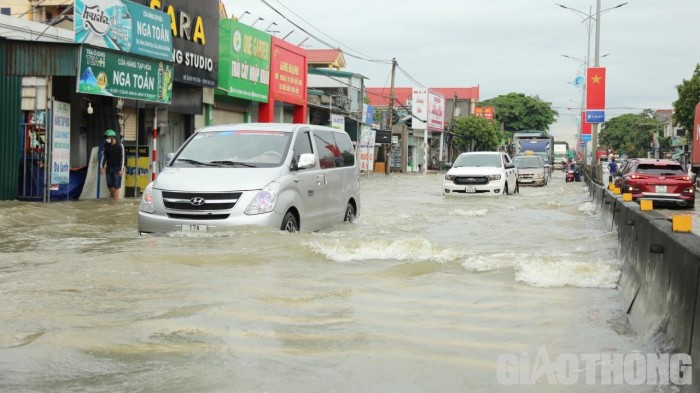 Nước ngập sâu khoảng 40 - 50cm