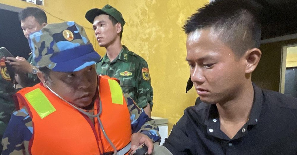 Cứu 9 ngư dân bị nạn trên vùng biển Thừa Thiên Huế