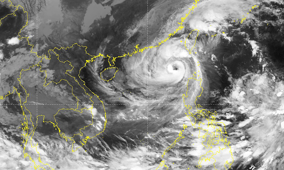 Storm Nesat enters East Sea with 117 kph winds
