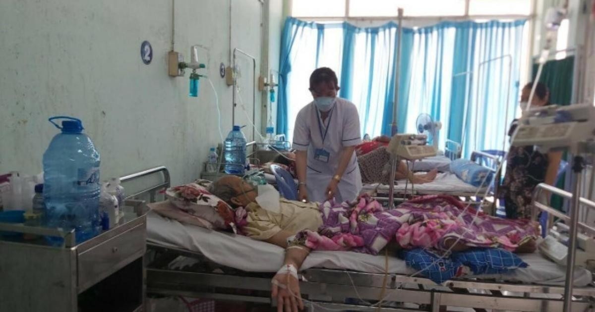Bệnh nhân Lê Văn Tâm nằm điều trị tại khoa Nội Thần kinh, BV ĐK tỉnh Trà Vinh