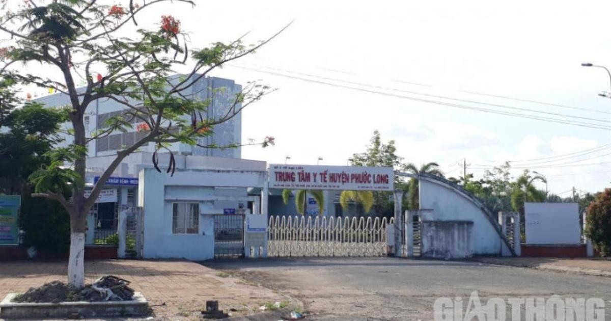 Trung tâm huyện Phước Long, nơi đã điều trị cho 3 em học sinh tiểu học nghi bị ngộ độc thực phẩm sau buổi ăn trưa.
