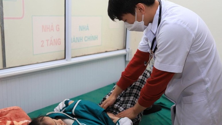 Sơn La: 40 học sinh tiểu học ở Mộc Châu nhập viện nghi do ngộ độc