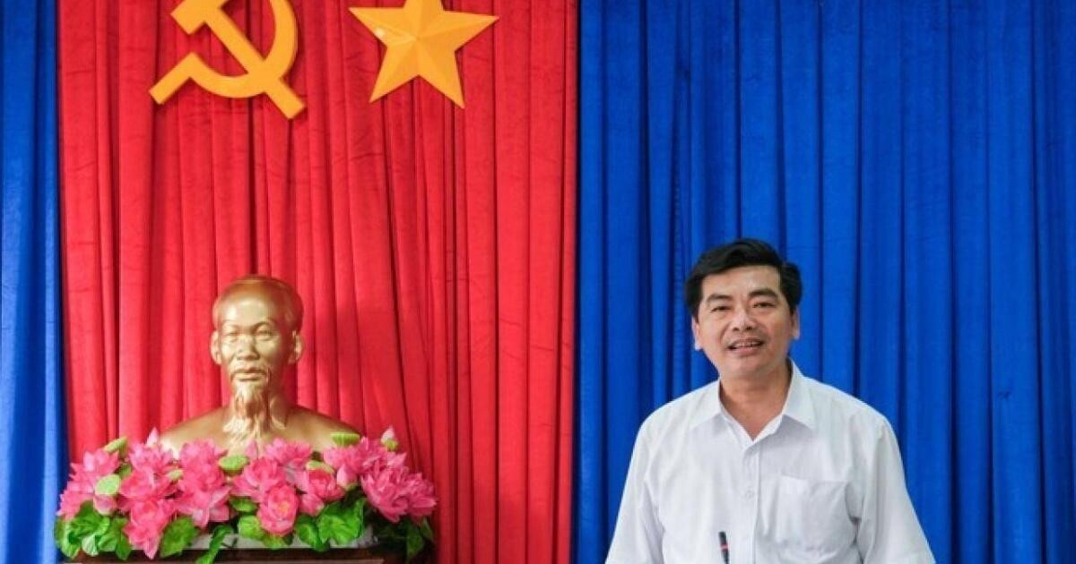 Ông Trần Thanh Bình, Giám đốc Sở GD&ĐT TP Cần Thơ phát biểu tại buổi họp báo.