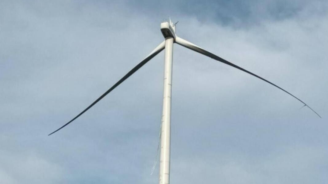 Một trụ điện gió ở Gia Lai bất ngờ gãy cánh