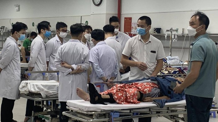 Các bác sĩ BV Hữu nghị Việt Đức trực cấp cứu trong kỳ nghỉ lễ