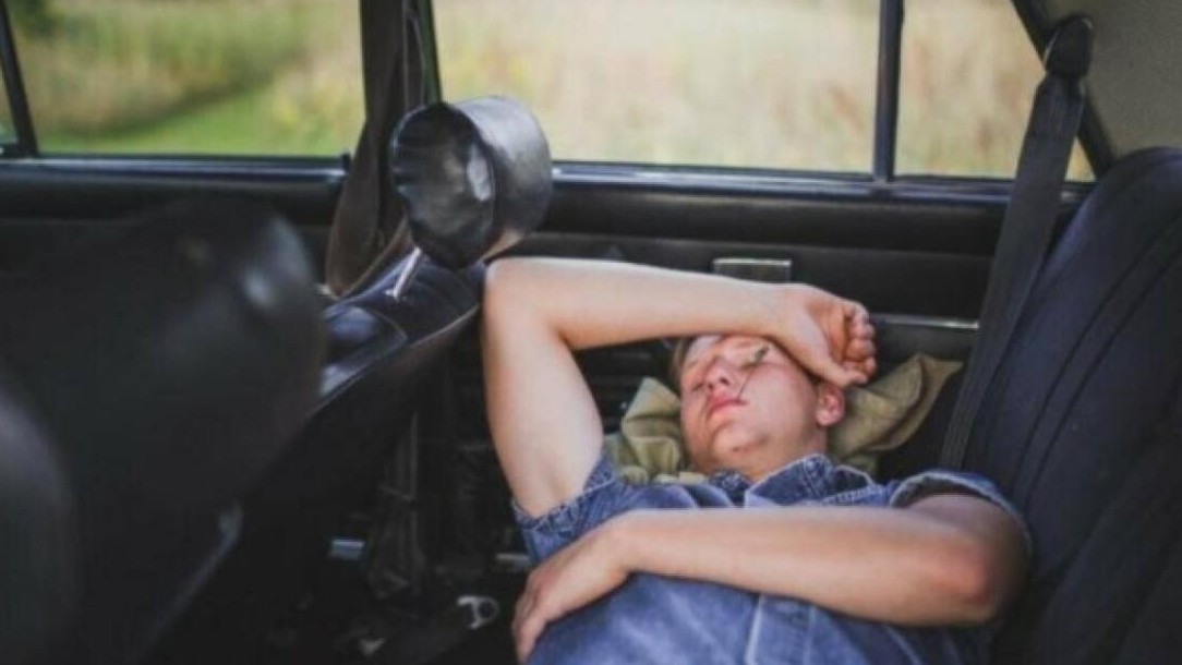 Vụ ngộ độc khí do ngủ trong ô tô ở Hải Phòng: Sức khỏe 2 bố con ra sao?