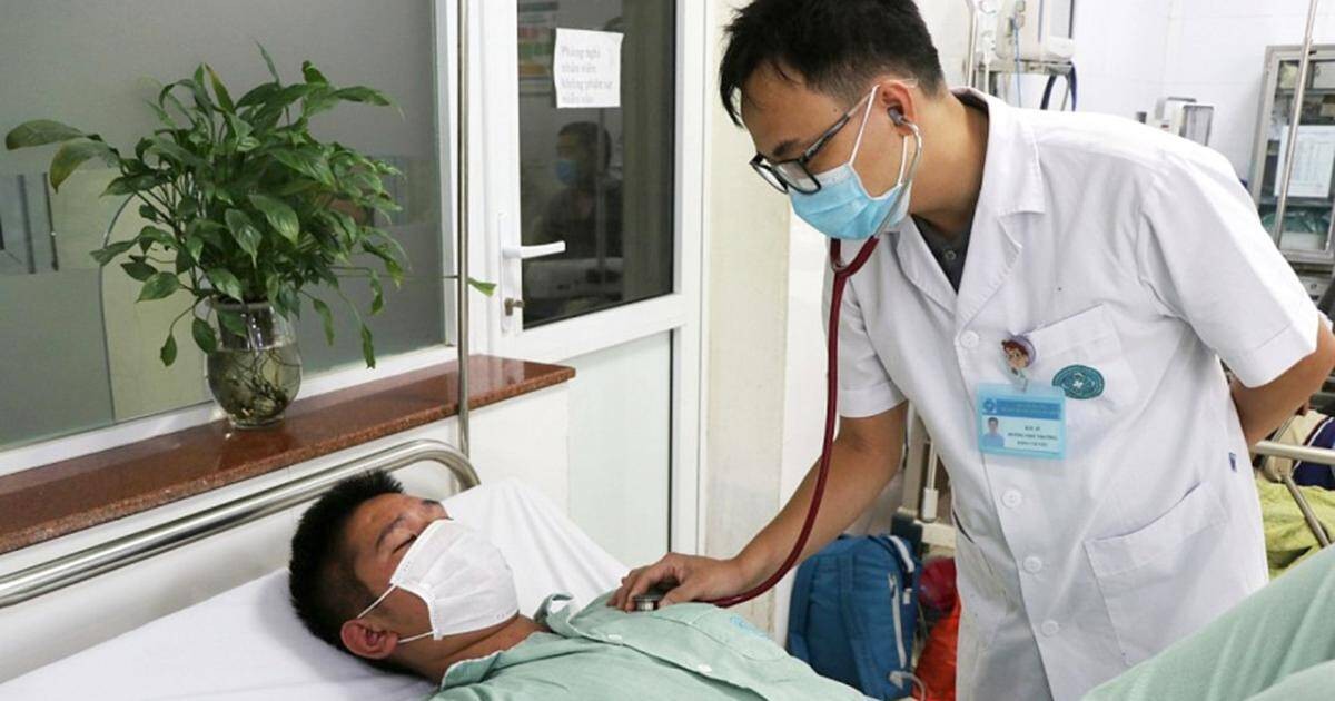 Một bệnh nhân mắc thủy đậu đang được điều trị tại Trung tâm Bệnh nhiệt đới, Bệnh viện Bạch Mai