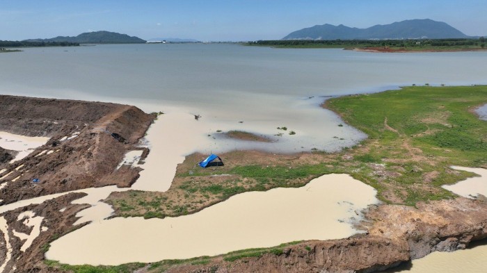 Hồ Đá Đen nơi phát hiện thi thể 3 dượng cháu bị đuối nước thương tâm