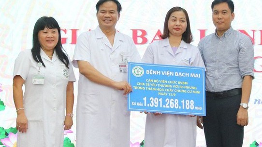 Hồi phục thần kỳ sau vụ cháy chung cư mini, nữ bác sĩ được trao tặng gần 1,4 tỷ đồng