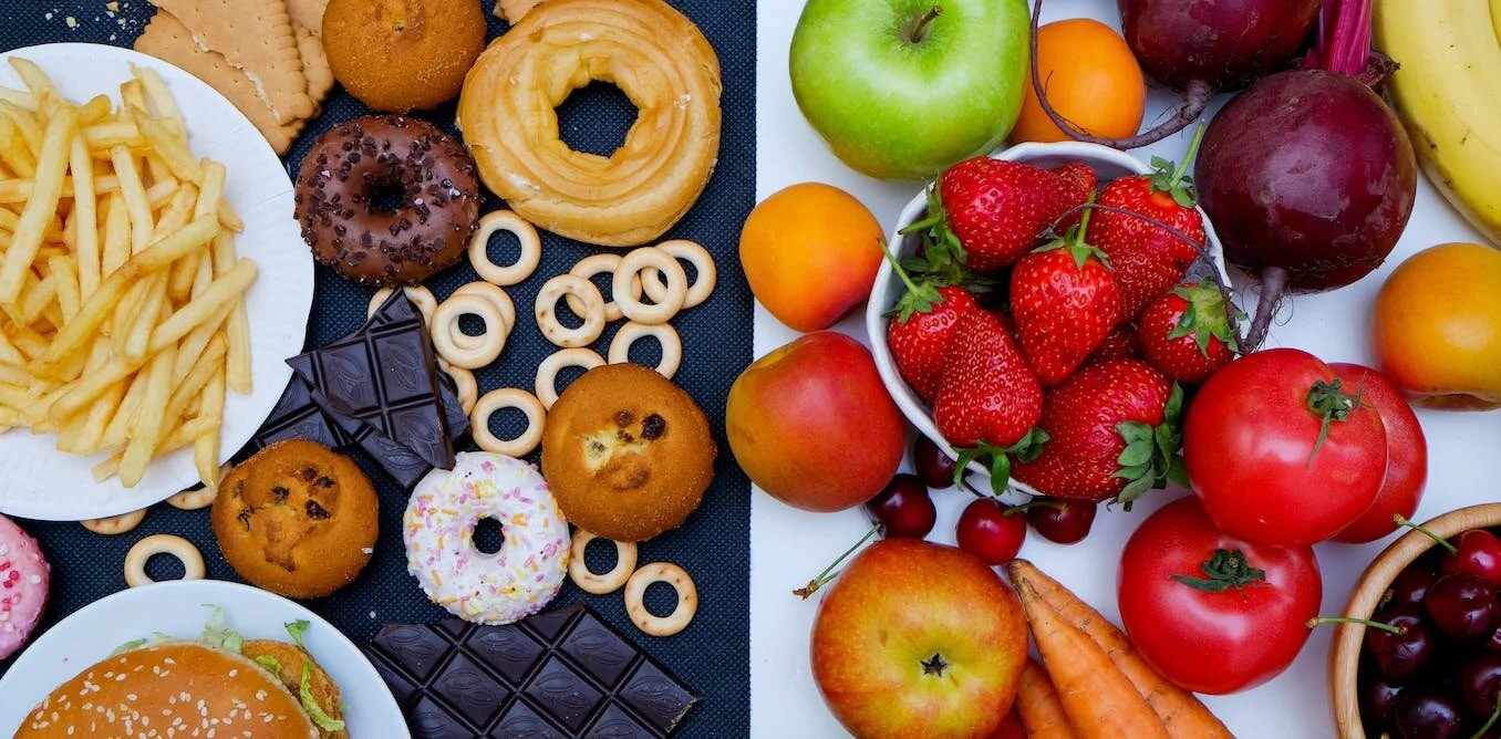 Ảnh minh họa: Thực phẩm chứa đường hoặc chất béo khiến cơ thể bạn “tự động” ghét bỏ các đồ ăn lành mạnh hơn.