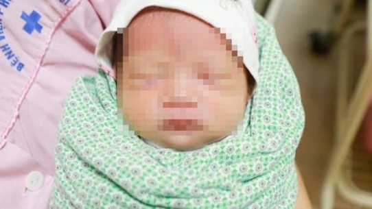 Người phụ nữ U50 đón con đầu lòng sau 8 lần mang thai không thành
