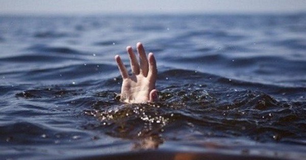 Tắm sông lúc mưa lớn, bé trai 10 tuổi tử vong thương tâm