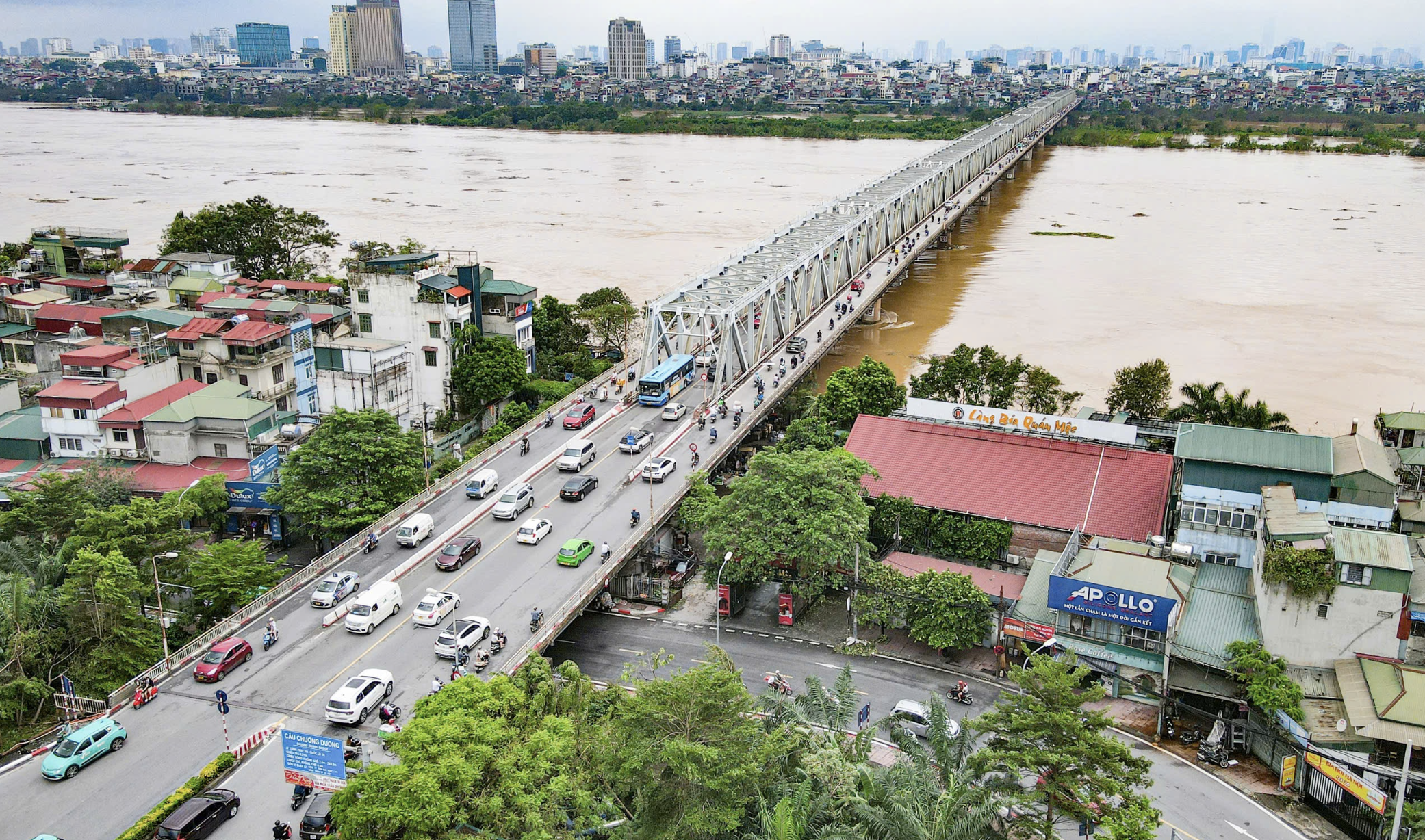 Bắc Bộ mưa giảm dần, nước lũ đang xuống, đóng tất cả cửa xả đáy Thủy điện Hòa Bình