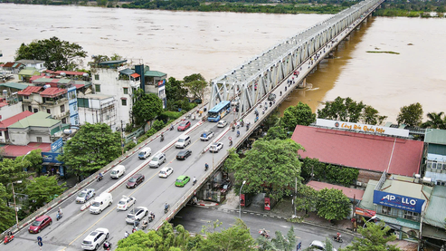 Bắc Bộ mưa giảm dần, nước lũ đang xuống, đóng tất cả cửa xả đáy Thủy điện Hòa Bình