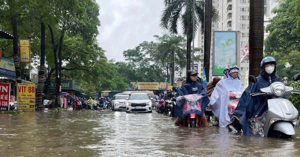 Hà Nội tăng ổ dịch sốt xuất huyết sau mưa ngập