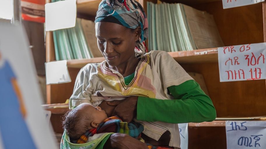 UNICEF: Thế giới cần đầu tư cho việc nuôi con bằng sữa mẹ