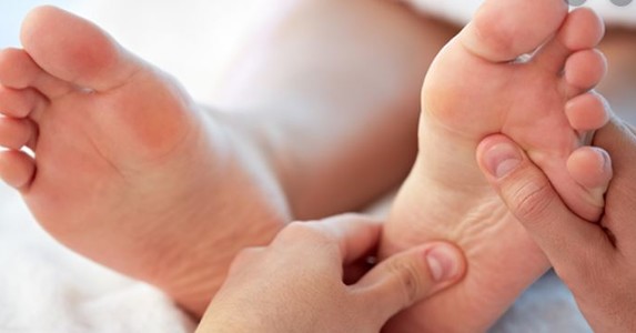 7 liệu pháp tự nhiên giúp chữa chứng phù nề