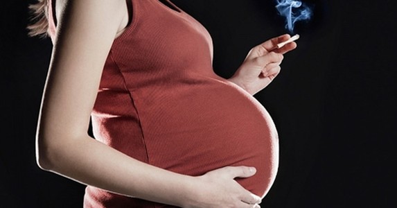 Thuốc lá ảnh hưởng tới sức khỏe thai nhi như thế nào?