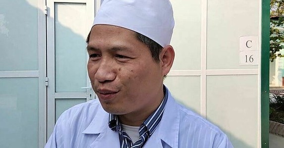 Bác sĩ Vĩnh Phúc 18 ngày chưa về nhà