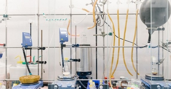 Mỹ lần đầu thử nghiệm thuốc điều trị Covid-19