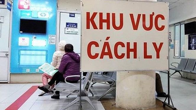 Việt Nam cách ly, giám sát 10.000 người, tạm ngừng miễn thị thực với công dân Italia