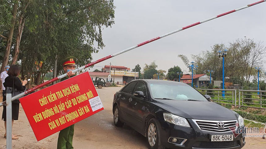 Thiếu úy công an hoãn đám cưới để nhận nhiệm vụ ở bệnh viện tâm dịch Covid-19