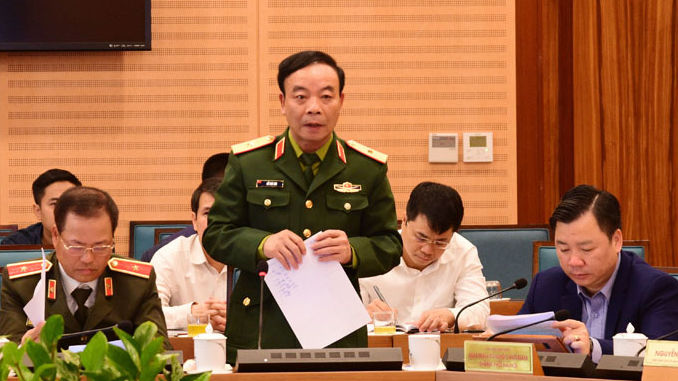 Trong khu cách ly Covid-19, bộ đội Thủ đô kiêm luôn làm mẹ, làm bạn