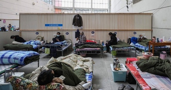 Chiến lược đối phó mới khi Covid-19 lây lan toàn cầu