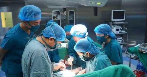 Cứu sống một bệnh nhân người Campuchia