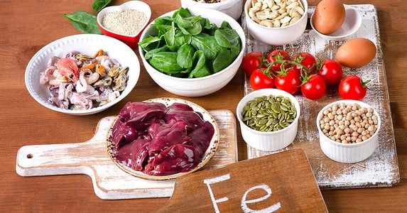 Bổ sung dinh dưỡng ra sao cho trẻ nhỏ và thai phụ trong mùa dịch