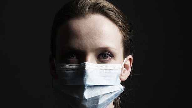 Virus corona xâm nhập tế bào phổi con người như thế nào?