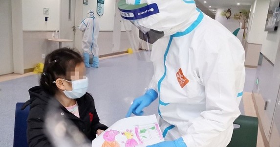 Trẻ em cũng dễ nhiễm nCoV