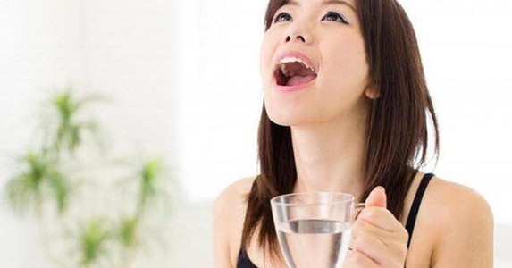 Súc họng đúng cách - nút chặn sau cùng để tự bảo vệ trong mùa dịch Covid-19