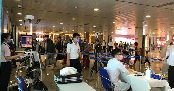 TP.HCM: Yêu cầu nghệ sĩ tham dự show thời trang tại Ý, Pháp kiểm tra y tế