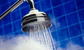 Tắm nước nóng không ngừa được nCoV