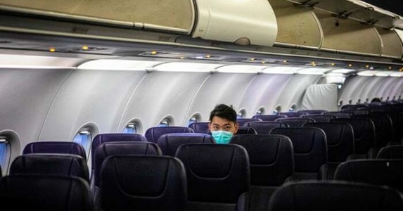 Không chịu ngồi nhà vì Covid-19