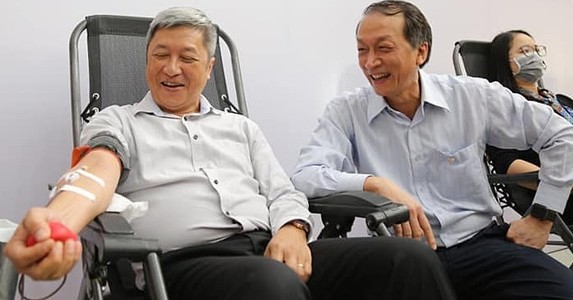 Chưa có bằng chứng nCoV lây truyền qua đường máu