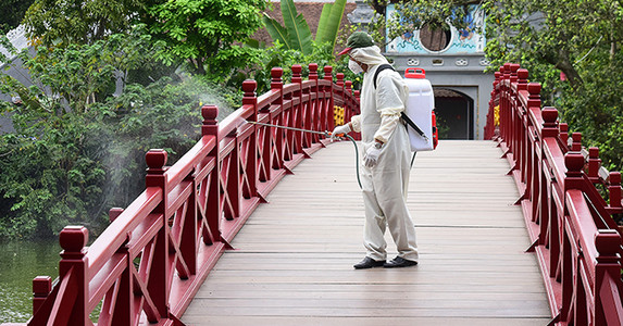 Làm gì để phòng lây nhiễm nCoV ở nơi công cộng?