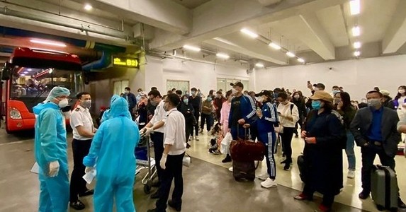 Thông báo khẩn về các chuyến bay có bệnh nhân mắc Covid-19
