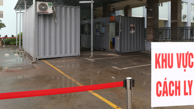 Phòng khám dã chiến nCoV trong bệnh viện ung thư