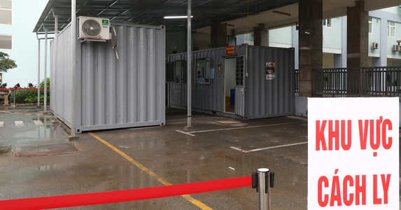 Phòng khám dã chiến nCoV trong bệnh viện ung thư